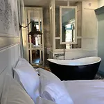 Mes A Moi In - De Charme - Baignoire Balneo