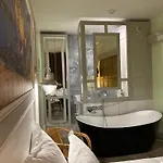 Mes A Moi In - De Charme - Baignoire Balneo דירה Pézenas