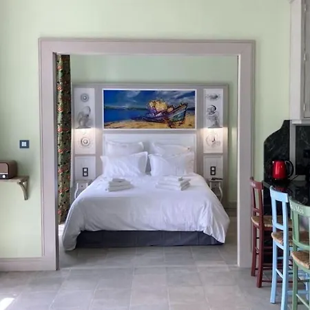Mes A Moi In - De Charme - Baignoire Balneo Apartment