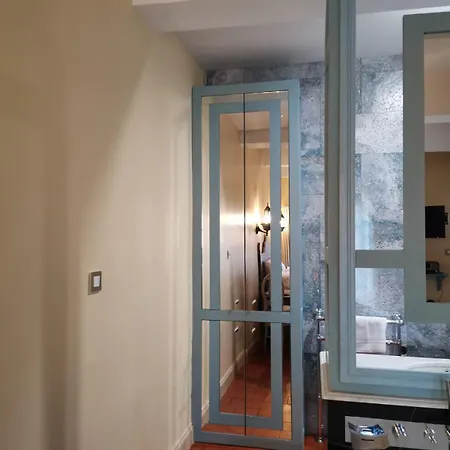 Mes A Moi In - De Charme - Baignoire Balneo Apartment Pezenas