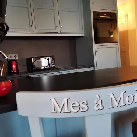 Mes A Moi In - De Charme - Baignoire Balneo Apartment *
