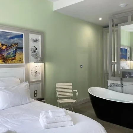 Mes à Moi In - De Charme - Baignoire Balnéo * Pézenas