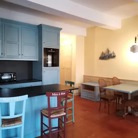 Mes A Moi In - De Charme - Baignoire Balneo Apartment