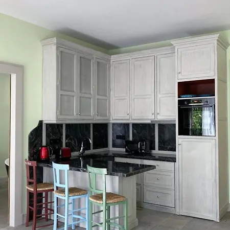 Mes à Moi In - De Charme - Baignoire Balnéo