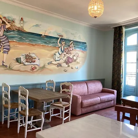Mes A Moi In - De Charme - Baignoire Balneo Apartment *