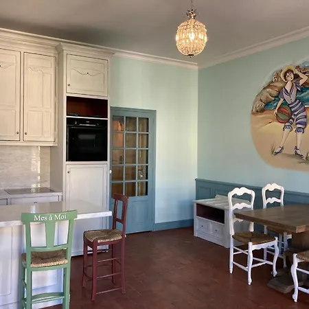 Mes A Moi In - De Charme - Baignoire Balneo Apartment *