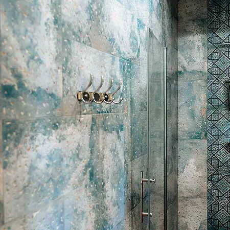 Mes à Moi In - De Charme - Baignoire Balnéo *